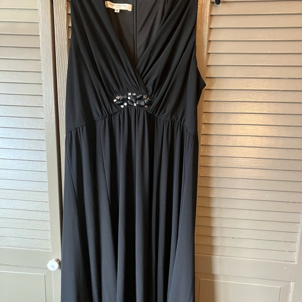 Elegant Black Sleeveless Dress